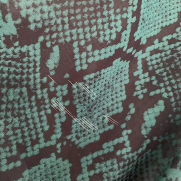 Snakeskin Print Plunge Front Shirt - Picture 4 of 4